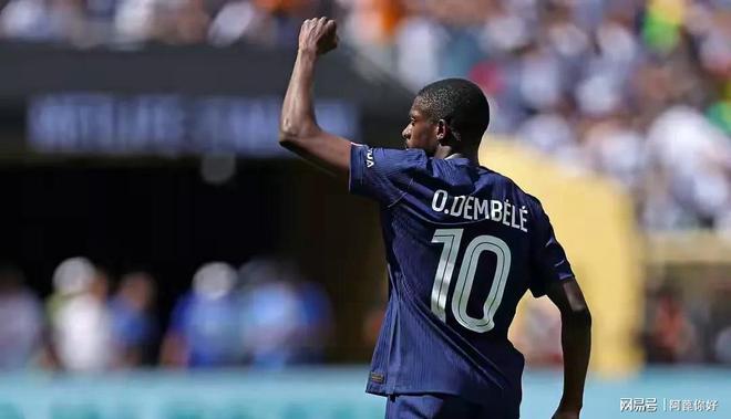 包含马赛训练开放日；冲刺阶段外线爆发引欢呼；法国杯在即；资深球员宣示担当的词条