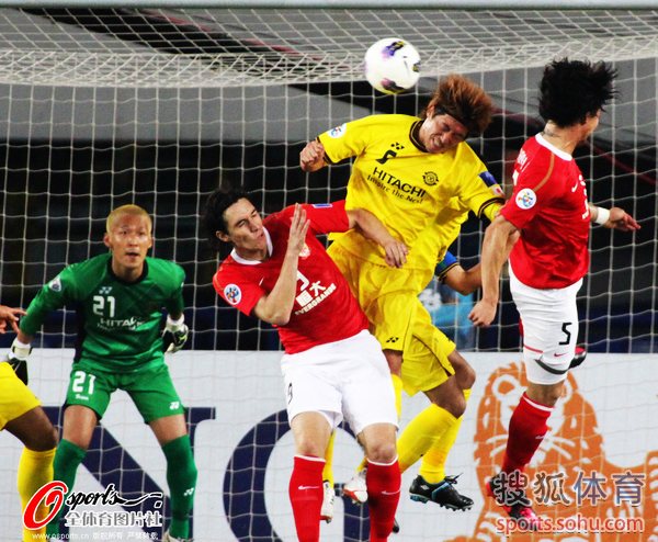 爱游戏-关于那不勒斯训练开放日，赛后远射贴柱引欢呼，亚冠在即，赛程密集仍需轮换的信息-爱游戏